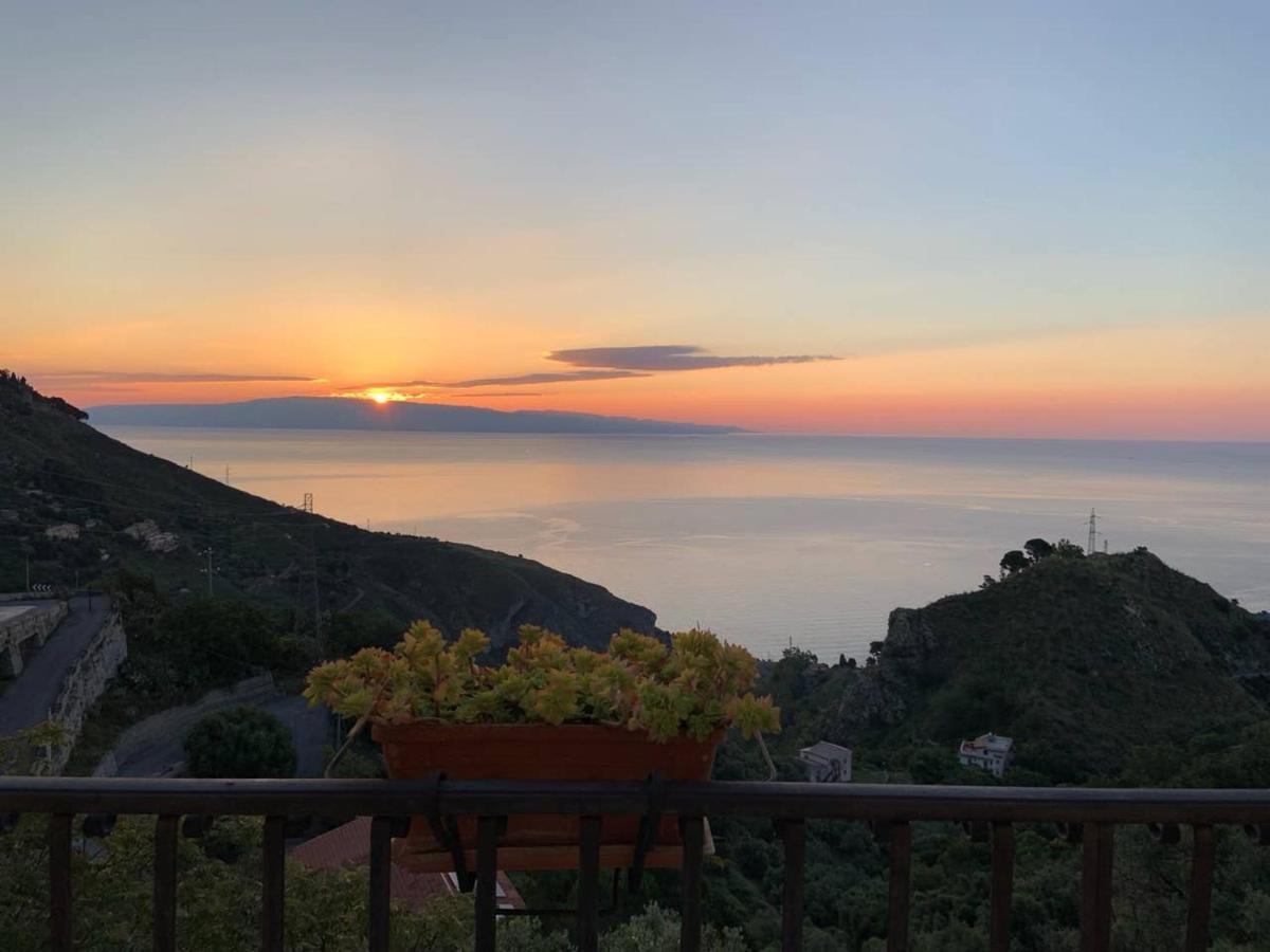 Appartamento Casa Rocca di Mola Castelmola Esterno foto